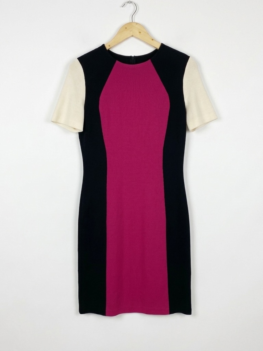 St.‎ John Collection Pink Black Colorblock Milano Knit Sheath Dress Size 6 PF14